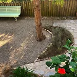 Appartement Clair De Lune Sur 6000 M2 Clos, Et Arborés Largentière