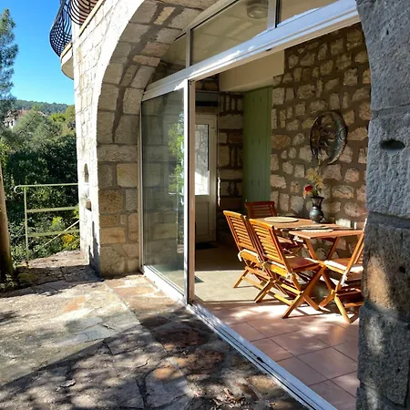 Appartement Clair De Lune Sur 6000 M2 Clos, Et Arborés Largentière