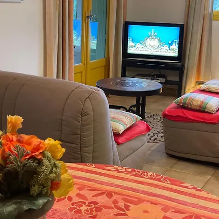 Clair De Lune Sur 6000 M2 Clos, Et Arborés Appartement
